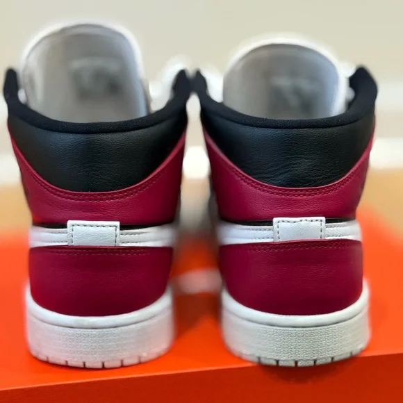 Air Jordan 1 Mid "Noble Red" sneakers - Mens 8; Women’s 9.5 - Picture 4 of 7